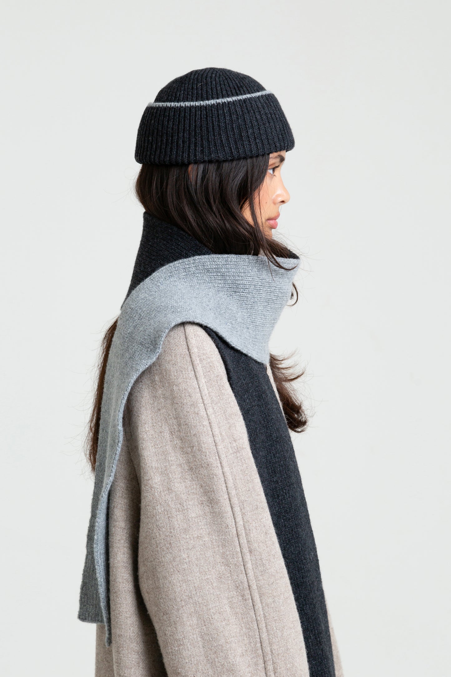 Blocked Soft Wool Scarf - Charcoal/Grey