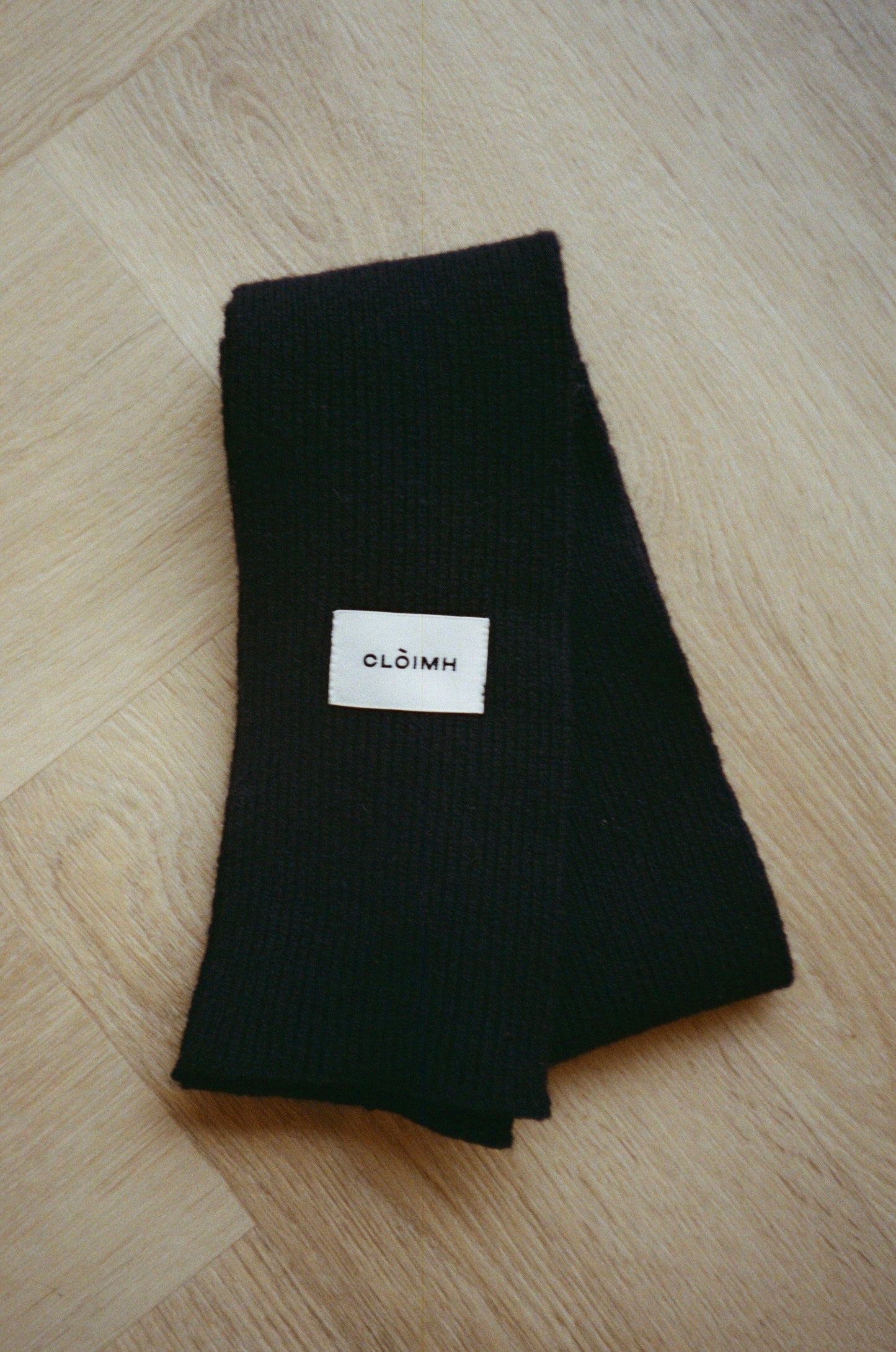 Mini Soft Wool Scarf - Black