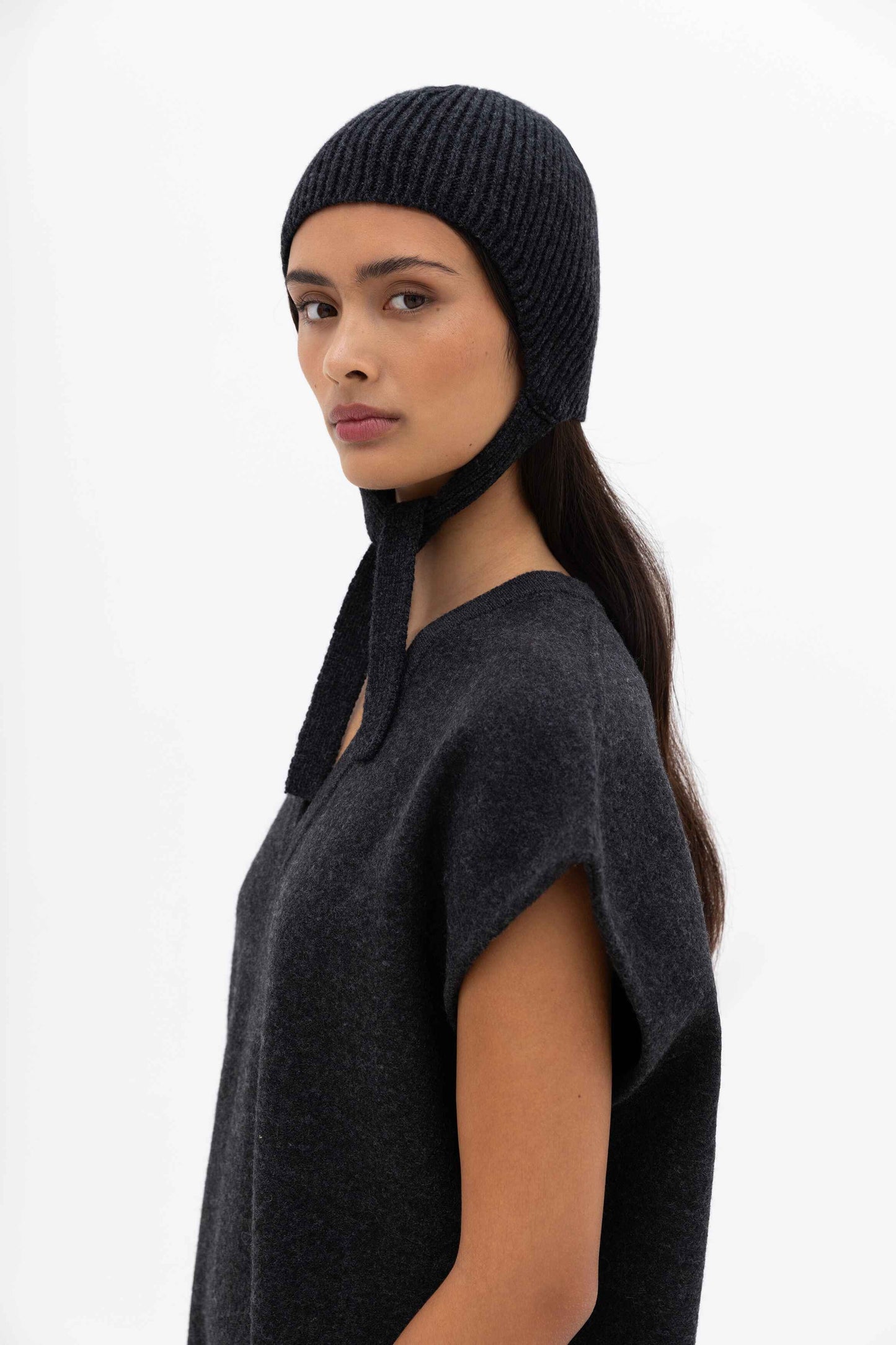 Tied Soft Wool Hood - Charcoal